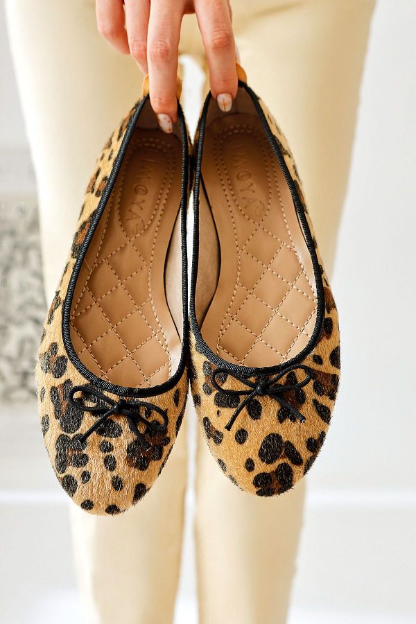 Limoya-Balerini Sille cu model leopard cu detaliu fundita cu pene 1