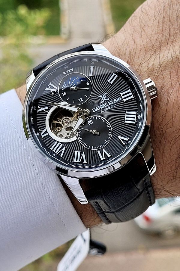 Daniel Klein Case Silver Color with Calendar Inside Indicators Active Automatic Men s Wristwatch Trendyol