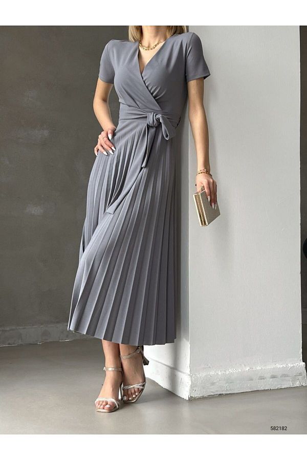 Aqua Women s double breasted collar Pleated Crepe dress Trendyol