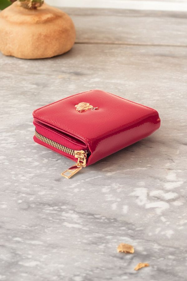 Bright red wallet shop