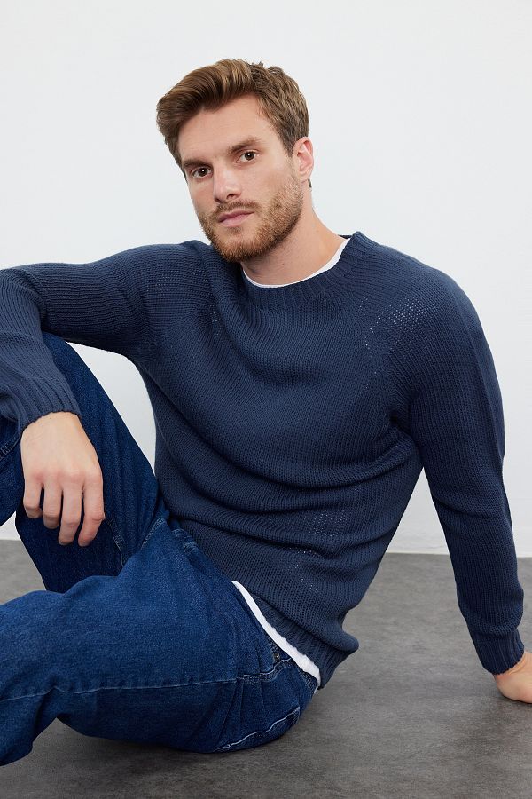 Trendyol Collection-Pulover tricotat cu mâneci raglan, cu decolteu subțire Indigo - TMNAW25KZ00000 1