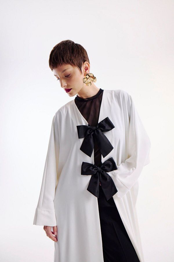 Nuum Design-Abaya Bow Detailed Ecru 1