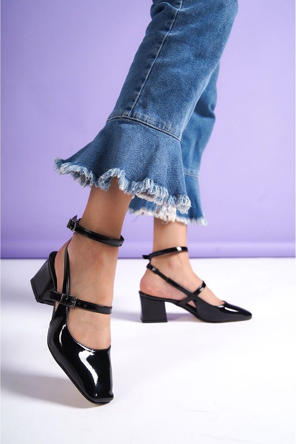 Medium block heel shoes clearance