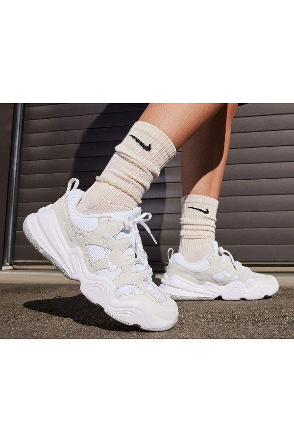 Nike tech trainer womens store
