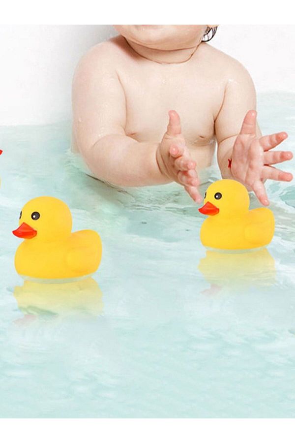 Choice 5Pcs Cute Duck Swimming Water Toys For Children Soft Rubber Float Squeeze Sound Squeaky Bathing T. Trendyol