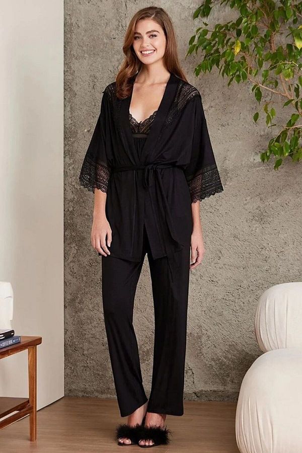 Pierre Cardin-2820 Model - Set de pijamale și halate din 3 piese din dantelă neagră pentru femei 1