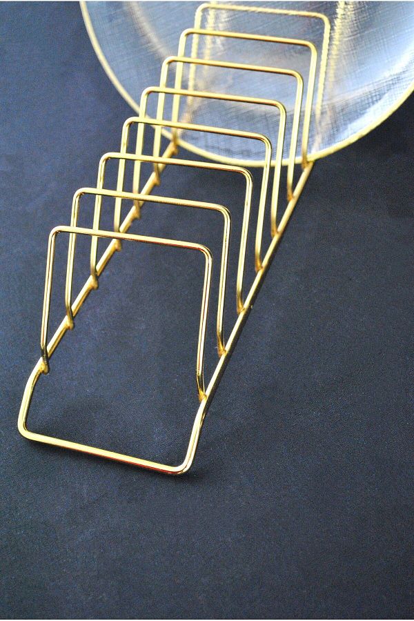 Purelegant-Gold Colored Countertop Plate Organizer - Dish Rack Plate Holder - 1 Piece 1