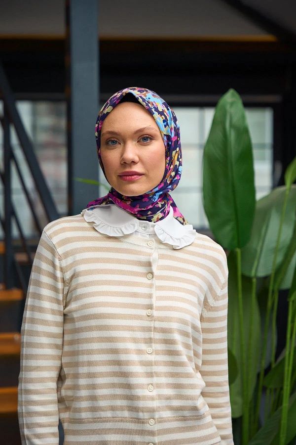 İpekhan-Scarf 1180-10 Soft Design 1