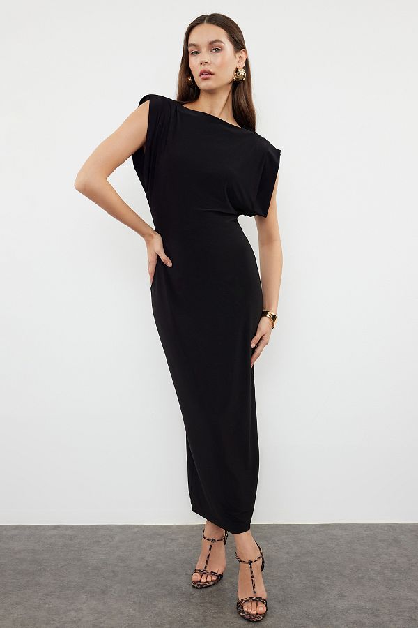 Trendyol Collection-Rochie neagră, dreaptă, midi, căptușită, drapată, bodycon, tricotată, elastică TWOSS24EL00975 1