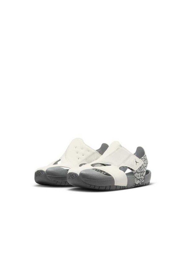 Nike flat sandals hotsell