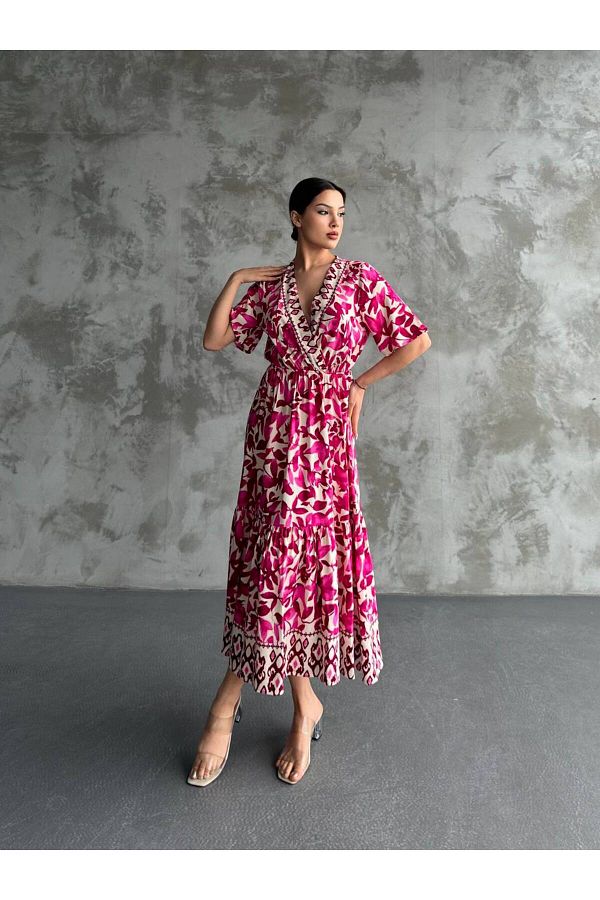 ZF BUTİK-Kleid mit geraffter Taille, Wickelkragen und Rüschendetail für Damen 1