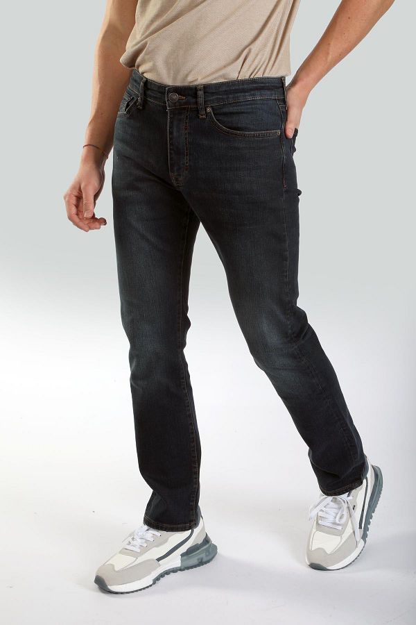 Lee Cooper Harry Men s Straight Jeans Wide Cut Regular Waist Straight Leg 242LCM121006 Trendyol