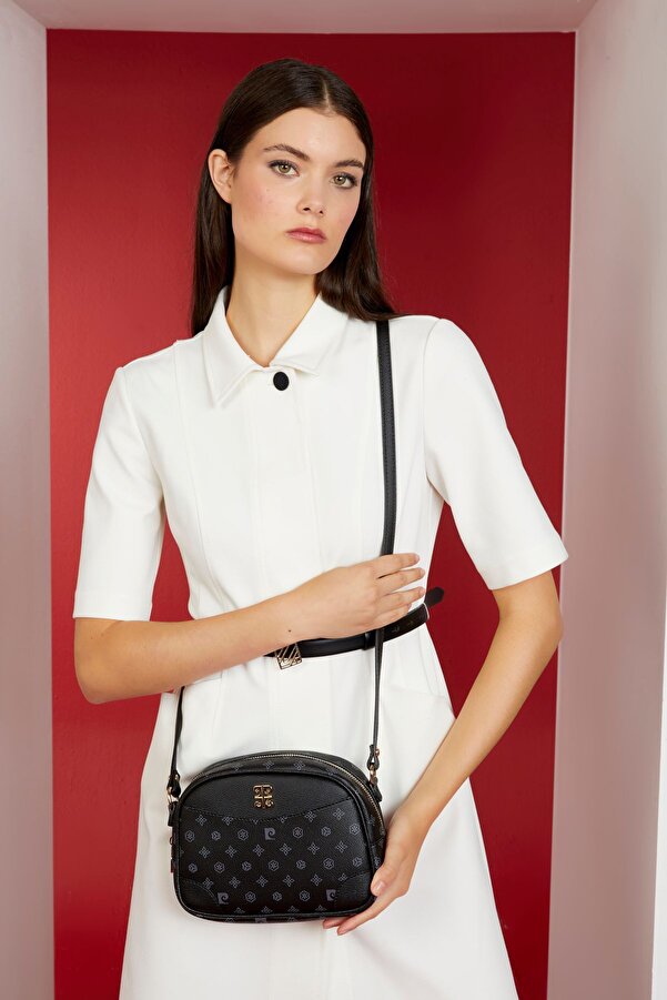 Pierre Cardin Siyah Monogram Kadın Omuz Çantası 05PO22Y1534