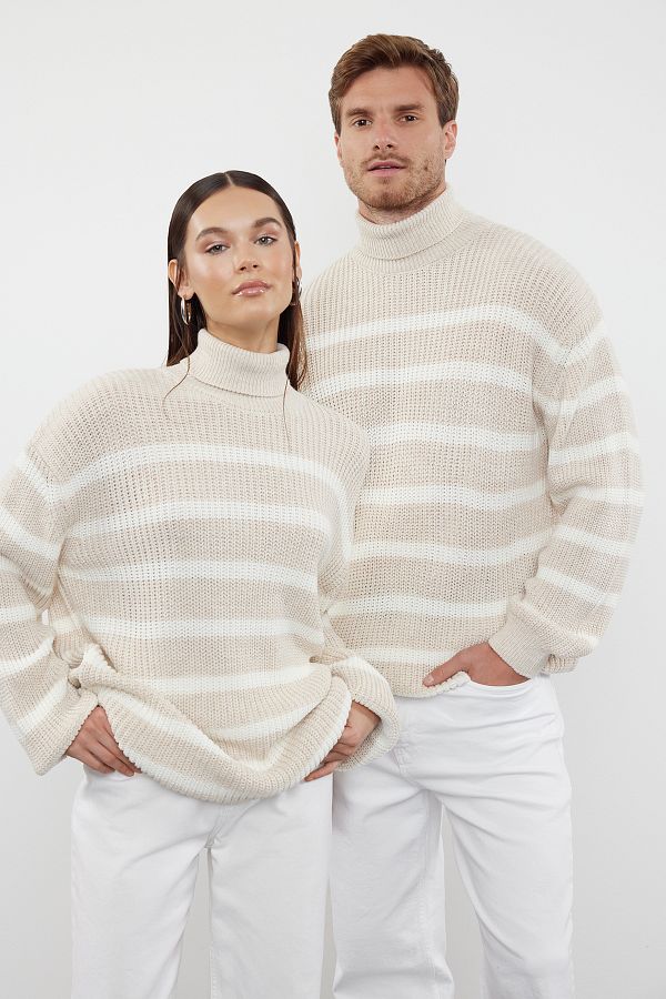 Trendyol Collection-Beige Rollkragenpullover, gestreift, übergroß – TMNAW24KZ00017 1