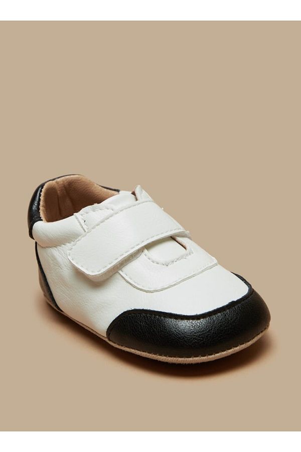 Barefeet-Colourblock Booties with Hook and Loop Closure 1