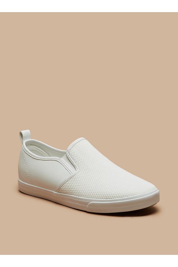 Lee Cooper Women s Textured Slip On Low Ankle Sneakers Trendyol