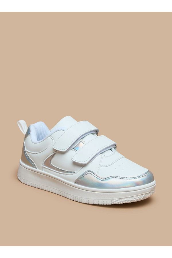 Flora Bella by Shoexpress-حذاء رياضي بألوان متباينة مزود بخطاف وحلقة للإغلاق 1