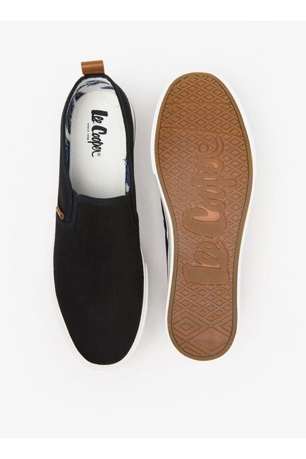 Lee Cooper Men s Textured Slip On Sneakers with Pull Tabs Trendyol