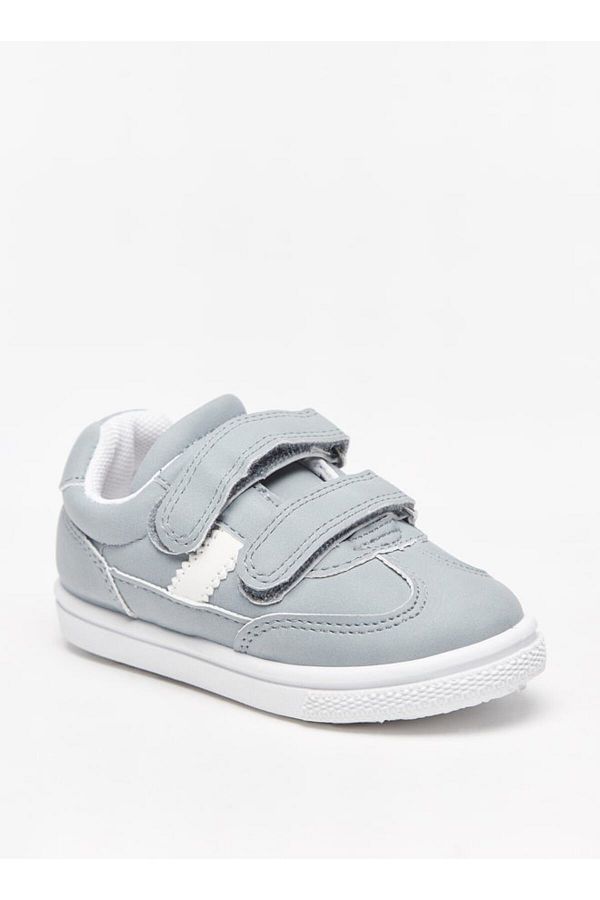 LBL by Shoexpress-Solid Sneakers with Hook and Loop Closure 1