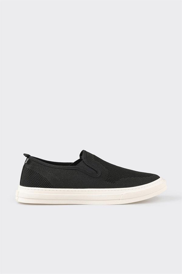 Elle Shoes-Black Men's Casual Shoes 1