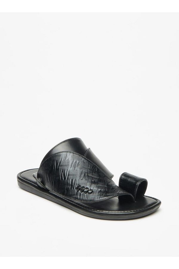 LBL by Shoexpress-Textured Slip-On Arabic Sandals with Toe Loop 1