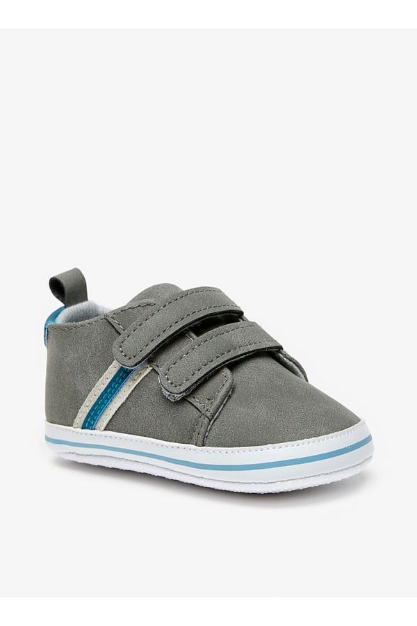 LBL by Shoexpress-Boys' Textured Sneaker Booties with Hook and Loop Closure 1