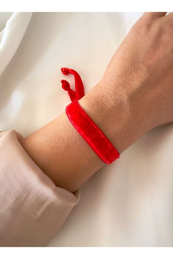 Atelier Ca la Red Velvet Bracelet Stylish and Comfortable Trendyol