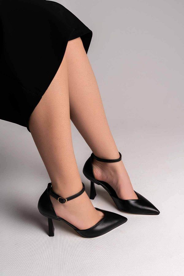 oyyo Shiny Skin Casual Stylish High Heels Ankle Strap Closed Heel Trendyol