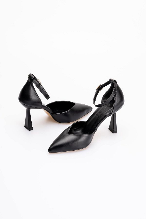 Stylish closed toe shoes online