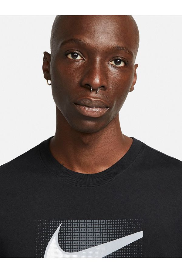 Nike swoosh logo shirt outlet