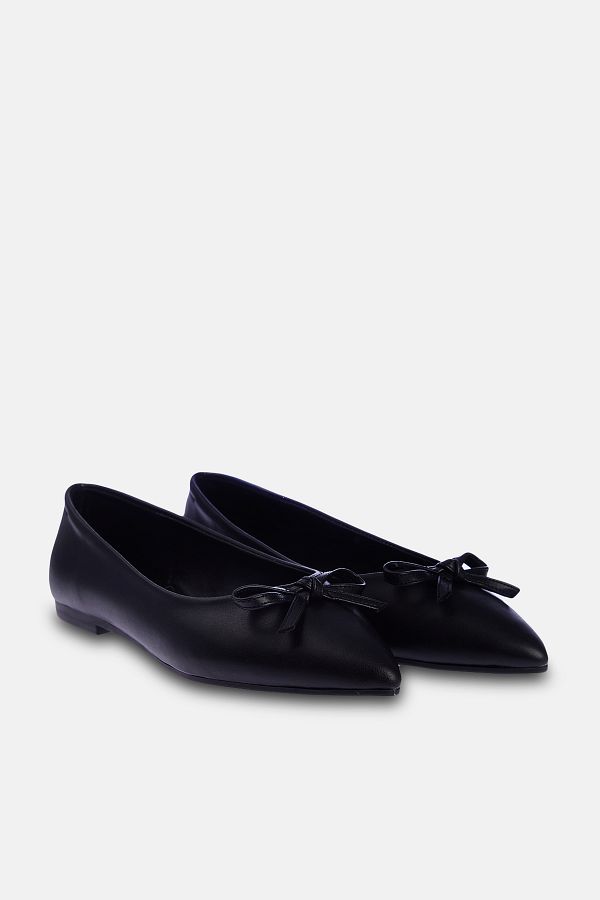 TRENDYOL SHOES-Schwarze Ballerinas mit spitzer Spitze für Damen - Schleife TAKSS24BE00007 1