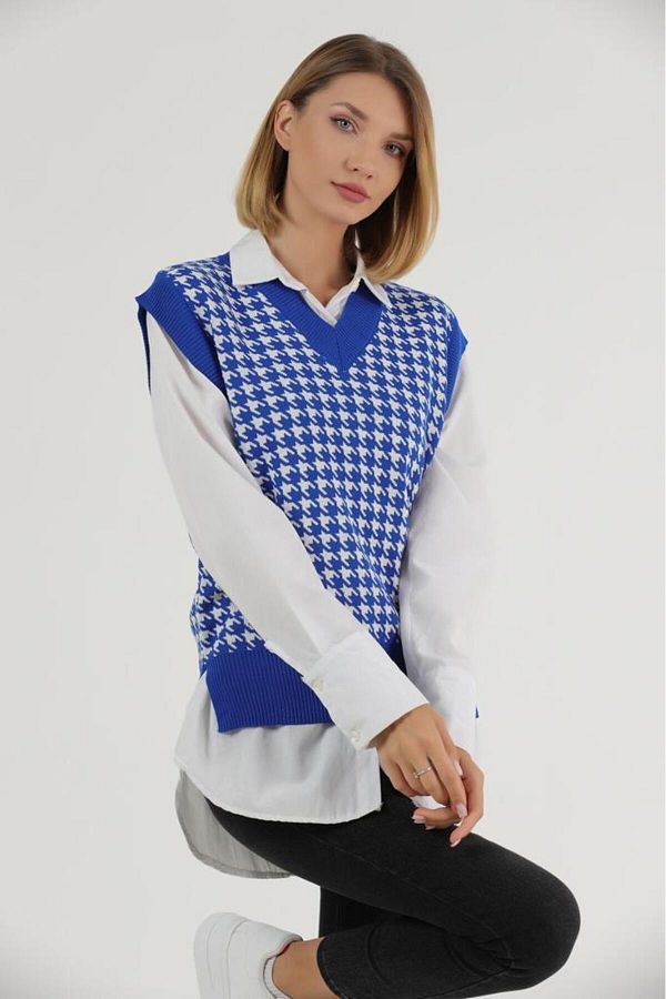 SK TR KO V Neck Houndstooth Patterned Women s Sweater Trendyol