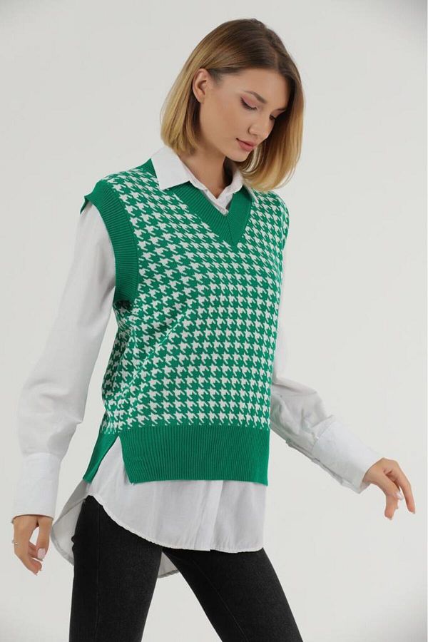 SK TR KO V Neck Houndstooth Patterned Women s Sweater Trendyol