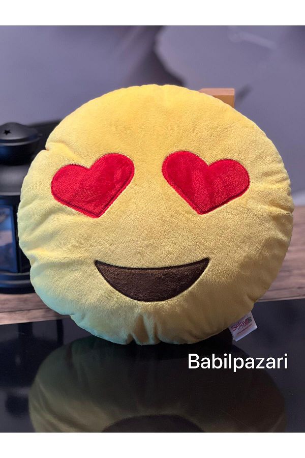 Selay Pelu Emoji Plush Pillow Heart of the Eyes Trendyol
