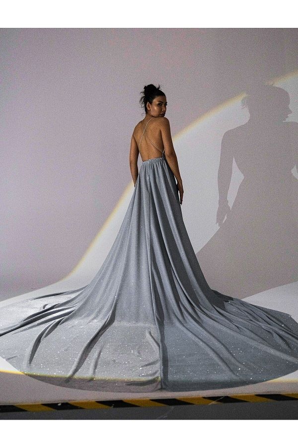 Unique long gown design hotsell
