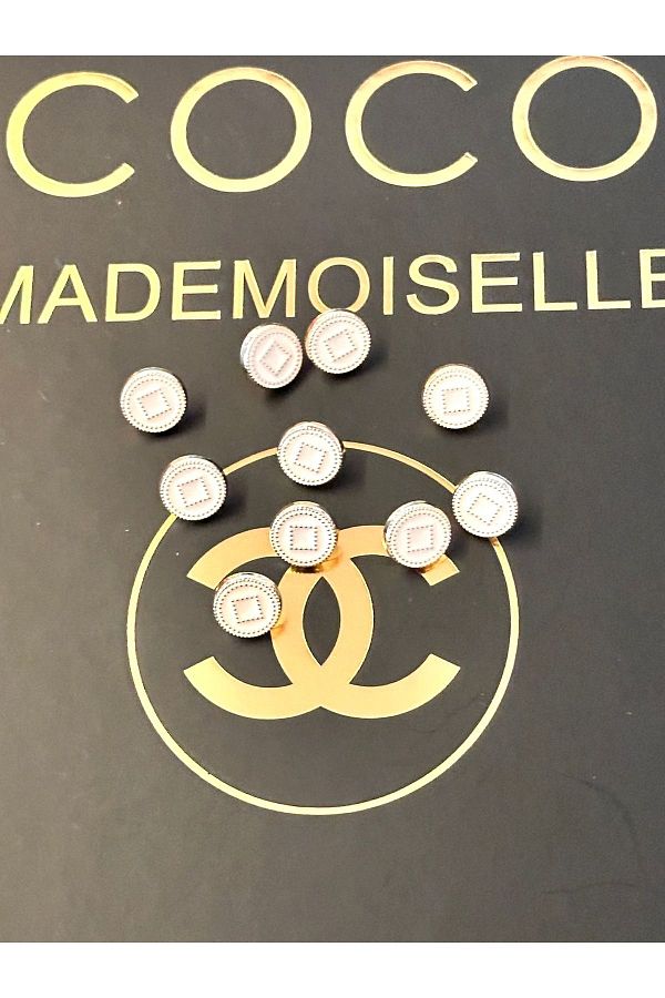 ODDA TASARIM ATÖLYESİ-Blouse button with square white enamel in the middle 1