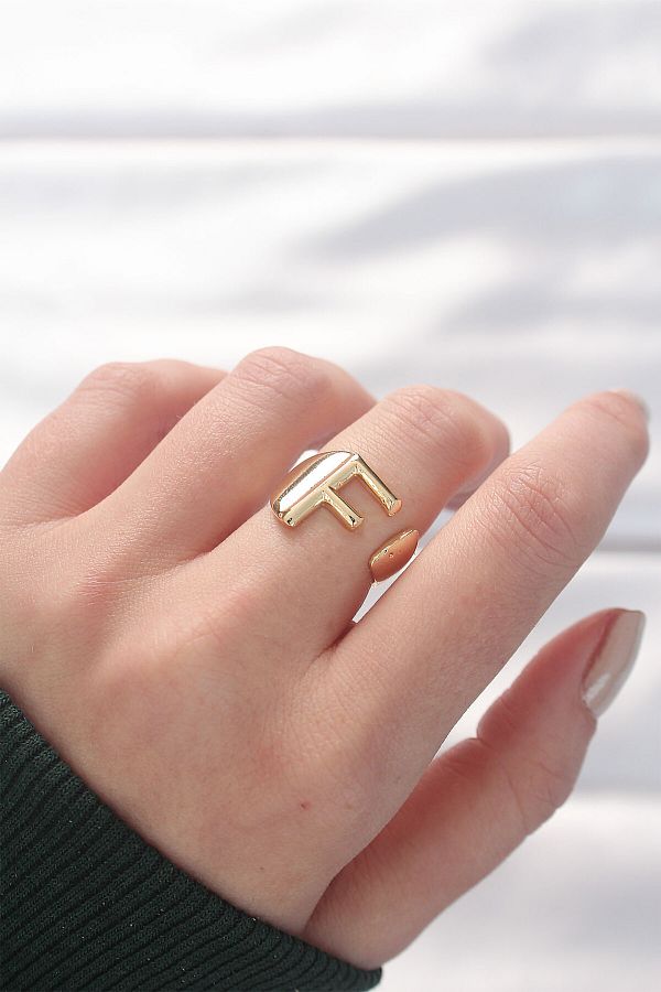 TUA MODA TUA FASHION F Adjustable Ring with Letter and Gold Color