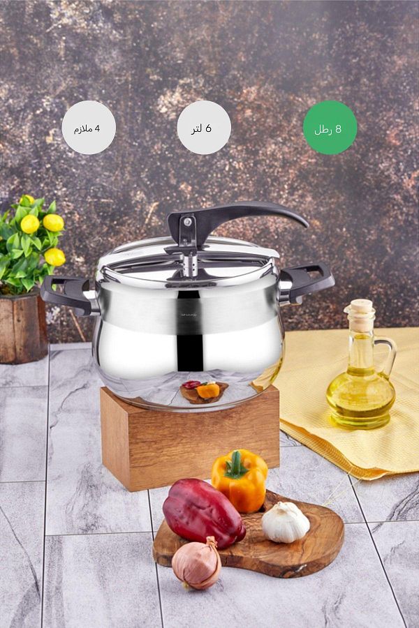 Oil pressure cooker outlet