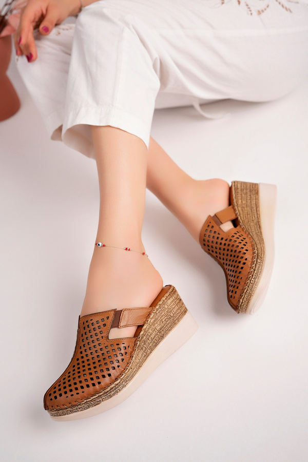 Akgün Terlik-Genuine Leather Women's Slippers - Tan Wedge, Soft Sole and Heels 1