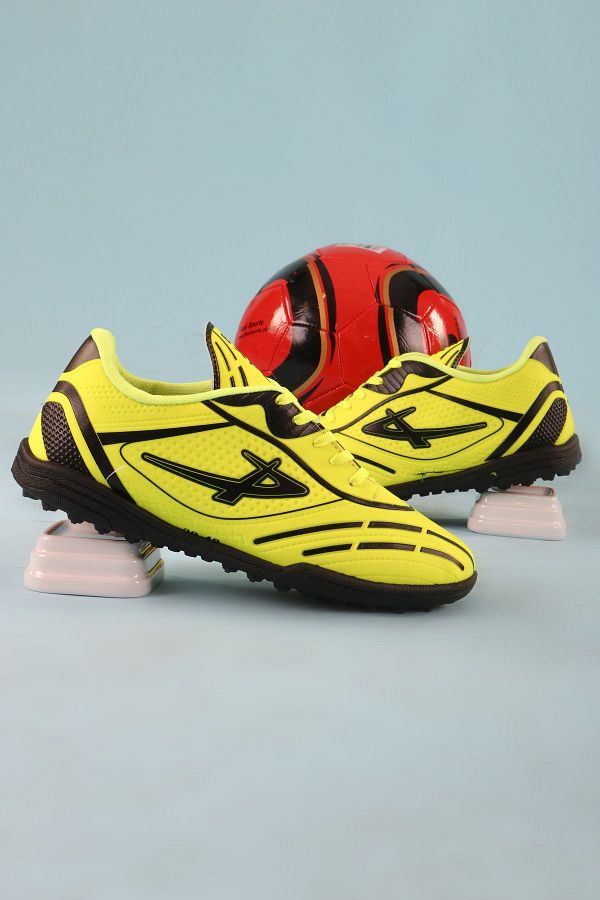 Stylish football shoes hotsell