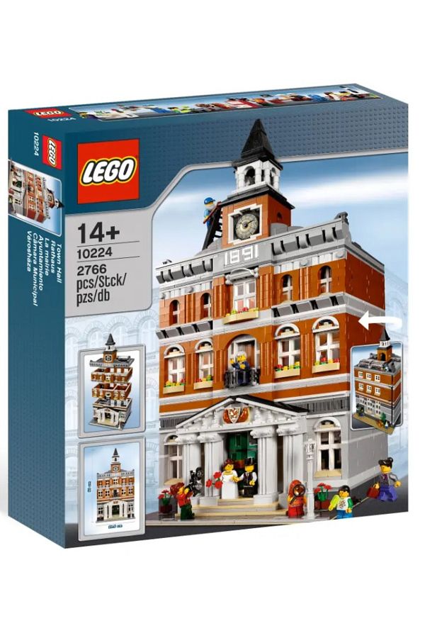 Lego creator town square online