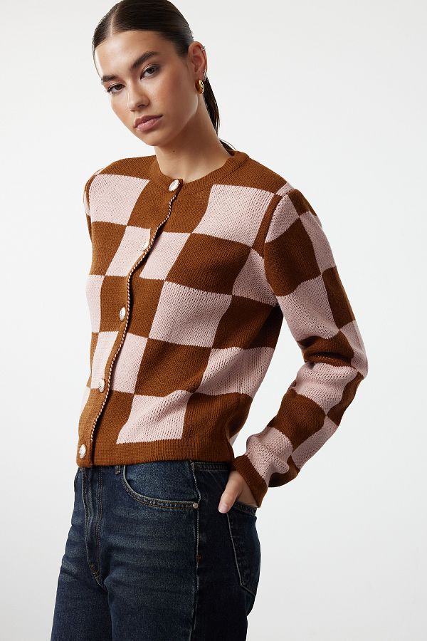 Trendyol Collection-Brauner karierter Strick-Cardigan – Jacken-Look, TWOAW24HI00089 1