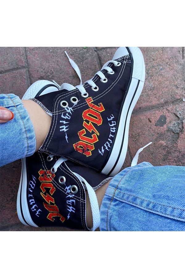 Long canvas shoes deals