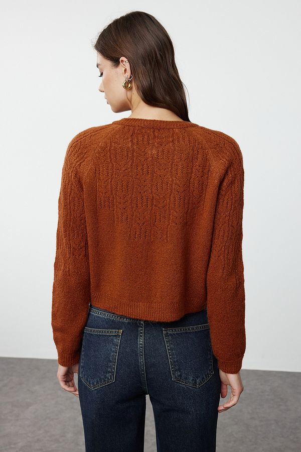 Cinnamon colored sweater on sale