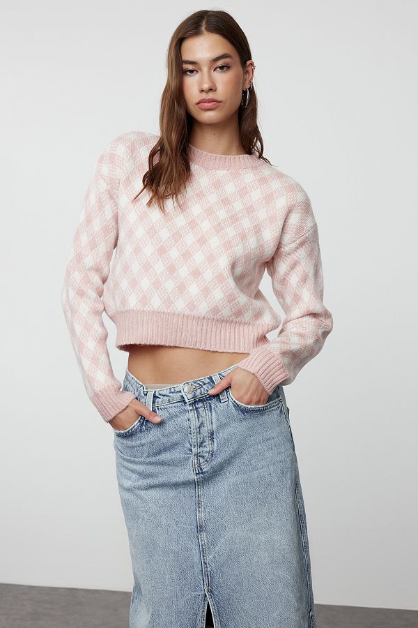 Trendyol Collection-Kurzer, weicher Strickpullover mit Strukturmuster in Puder TWOAW22KZ1180 1