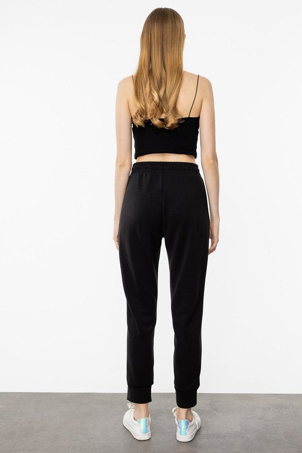 ON Zippered Sweatpants with Pockets Trendyol