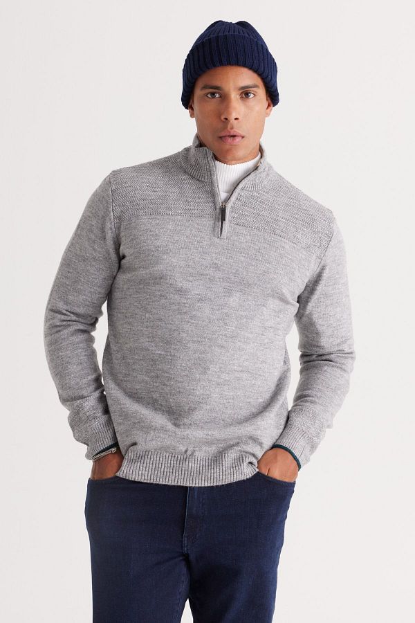 ALTINYILDIZ CLASSICS-Graumelierter Herrenpullover in Standard-Passform, normaler Schnitt, hoher, weicher, strukturierter Strickpullover mit Bato-Kragen 1