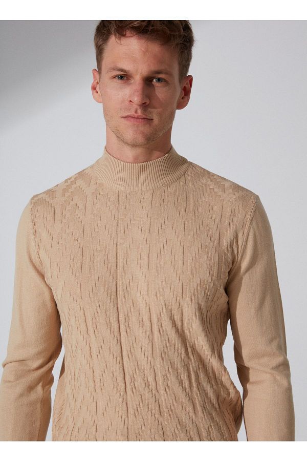 ALTINYILDIZ CLASSICS-Beigefarbener, nicht pillender Dobby-Strickpullover mit normaler Passform und halbem Rollkragen für Herren 1