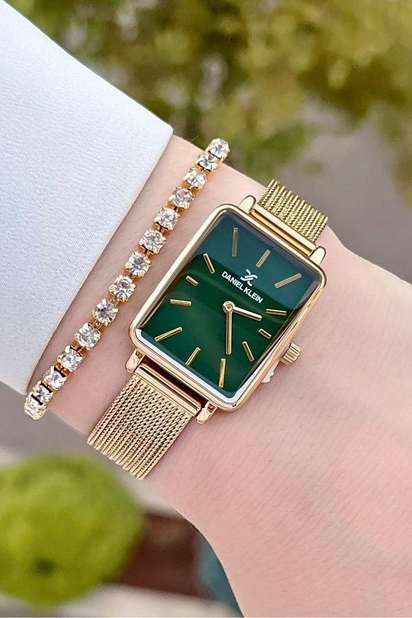Daniel Klein Green Dial Gold Colored Women s Wristwatch and Bracelet with 2 Years Warranty Trendyol
