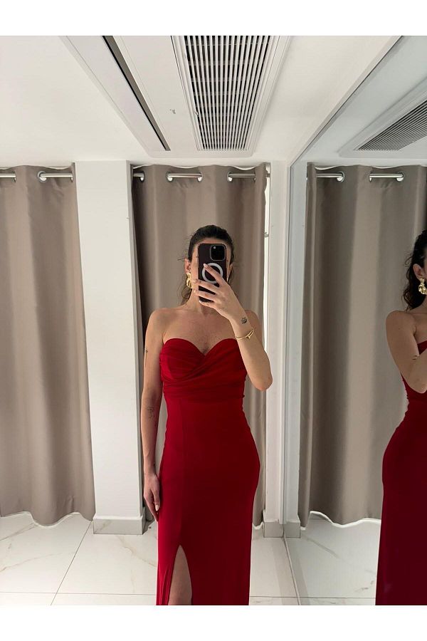 Deep sweetheart neckline outlet